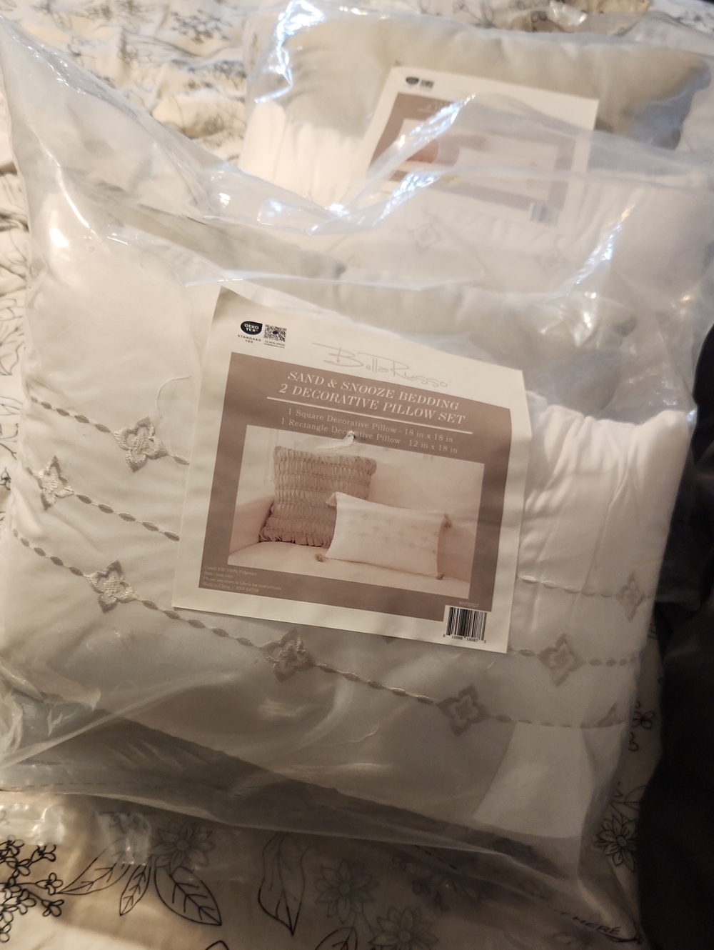 Bella Russo White Decorative Pillow Set - 2 Pack
